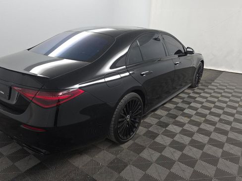 Used 2022 Mercedes-Benz S 500 4MATIC w/ AMG Line Package image 6