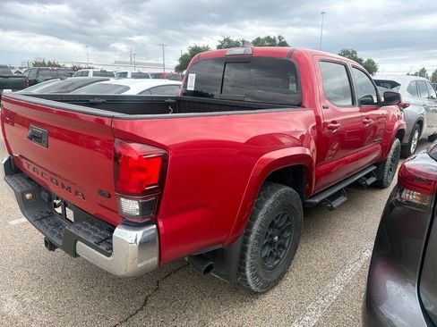 Used 2022 Toyota Tacoma SR5 RWD image 4