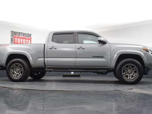 Used 2021 Toyota Tacoma TRD Sport w/ Technology Package AWD/4WD image 30