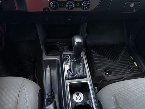 Used 2021 Toyota Tacoma SR RWD image 27