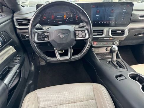Used 2024 Ford Mustang Premium image 10