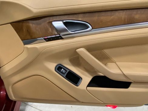 Used 2011 Porsche Panamera image 37