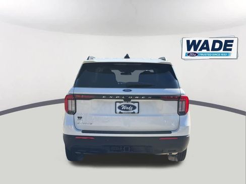 New 2026 Ford Explorer Active image 6