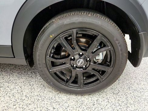 Used 2024 Nissan Kicks SR w/ SR Premium Package FWD image 9