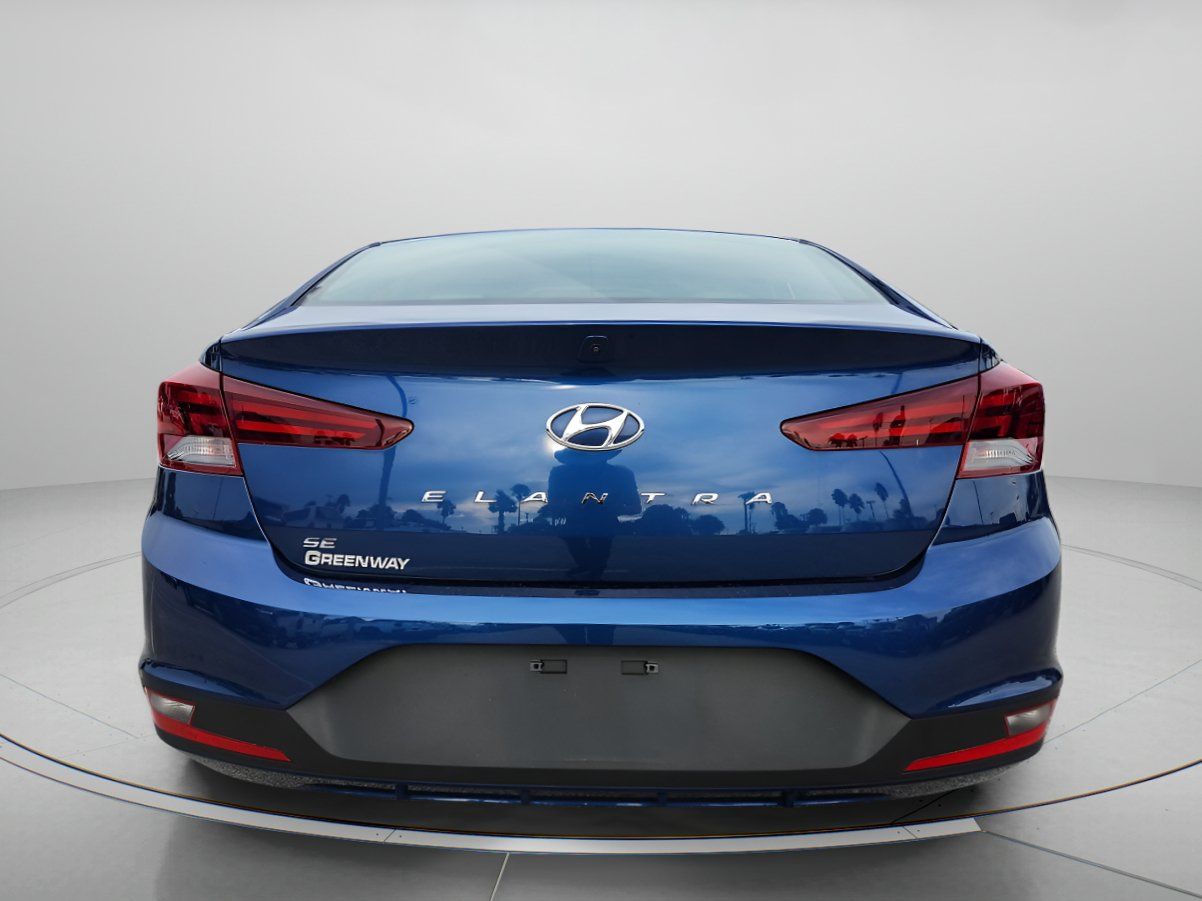 Used 2019 Hyundai Elantra SE FWD image 4