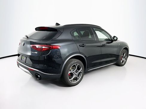 Used 2022 Alfa Romeo Stelvio Ti image 9
