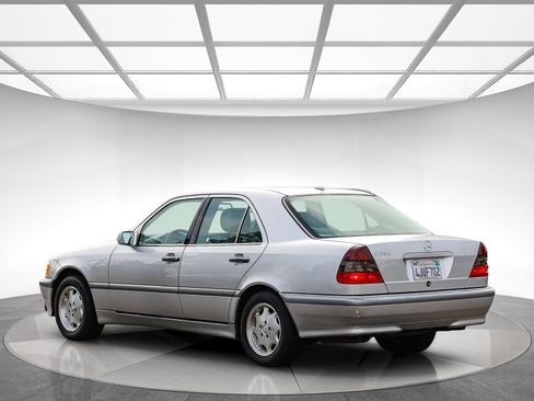 Used 2000 Mercedes-Benz C 280 Sedan image 2