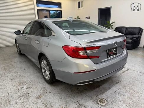 Used 2018 Honda Accord LX image 9