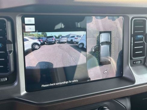 Used 2023 Ford Bronco Outer Banks AWD/4WD image 36