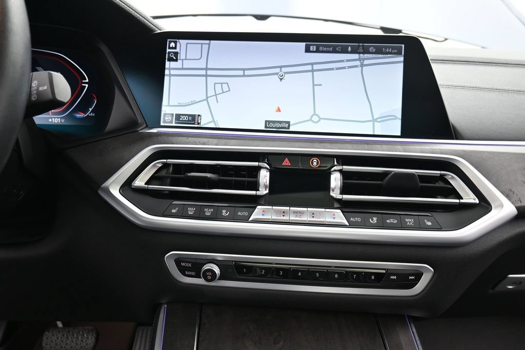 Used 2022 BMW X5 xDrive40i w/ Premium Package AWD/4WD image 13