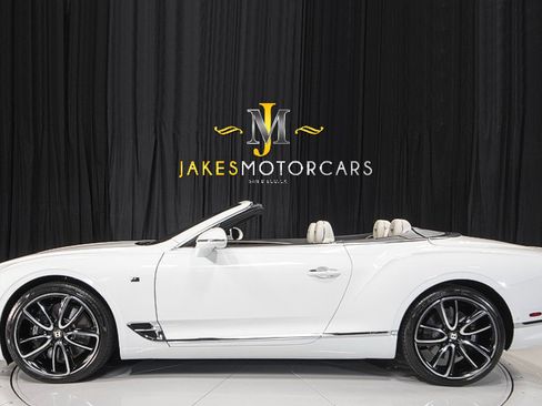 Used 2020 Bentley Continental GT V8 First Edition image 2