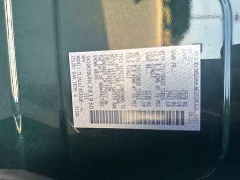 Used 2025 Nissan Pathfinder Platinum w/ Cargo Package image 32