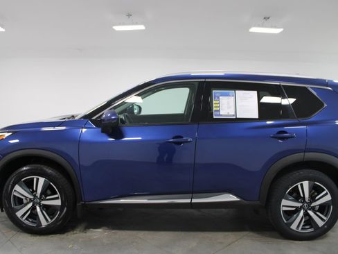 Used 2023 Nissan Rogue SL FWD image 6