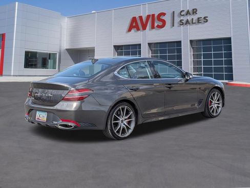 Used 2025 Genesis G70 2.5T RWD image 6