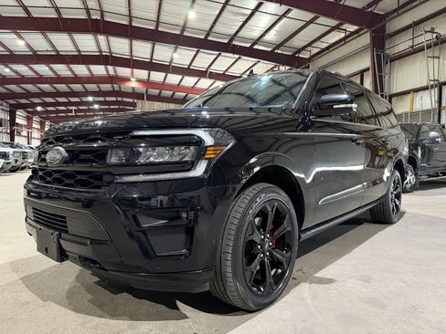 Used 2022 Ford Expedition Max Limited AWD/4WD image 9