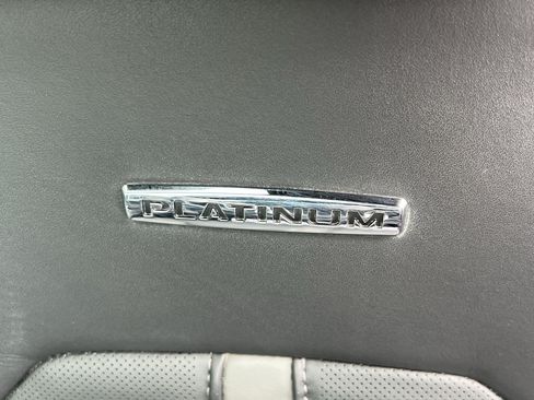 Used 2015 Ford F150 Platinum w/ Equipment Group 701A Luxury AWD/4WD image 21