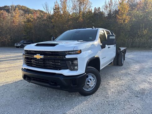 New 2026 Chevrolet Silverado 3500 W/T w/ WT Convenience Package AWD/4WD image 10