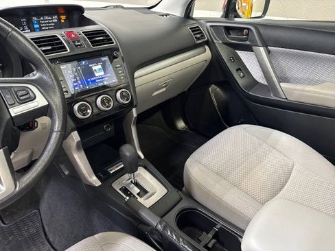 Used 2017 Subaru Forester 2.5i Premium w/ All-Weather Package image 20