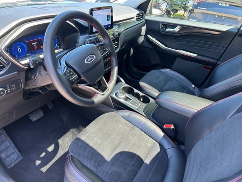 Used 2022 Ford Escape SEL w/ SEL Stealth AWD Package image 13
