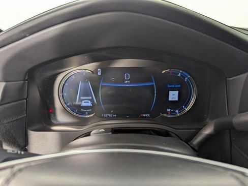 Used 2018 Cadillac Escalade Platinum image 20