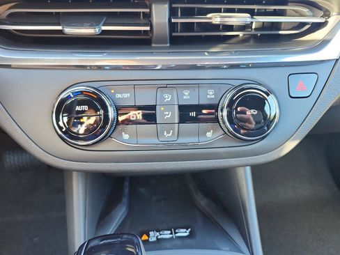 New 2026 Buick Envista Preferred image 14