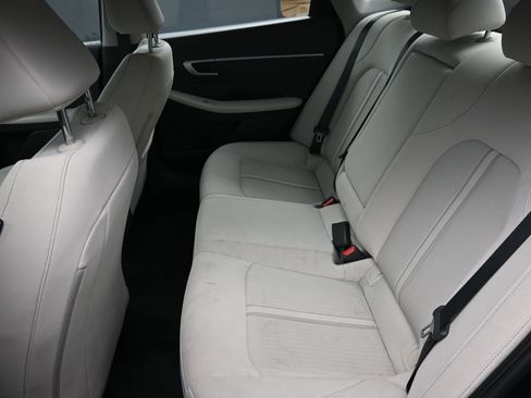 Used 2025 Hyundai Sonata SEL FWD image 19