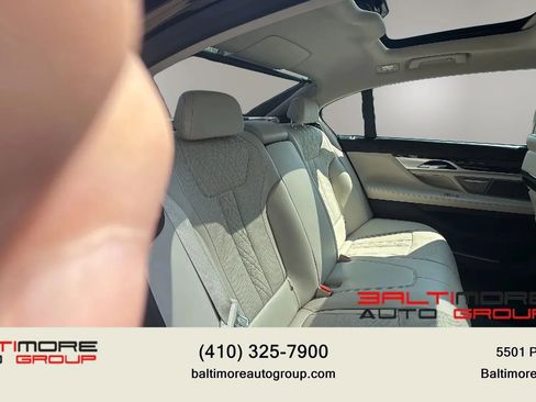 Used 2019 BMW 750i xDrive w/ Executive Package AWD/4WD image 24