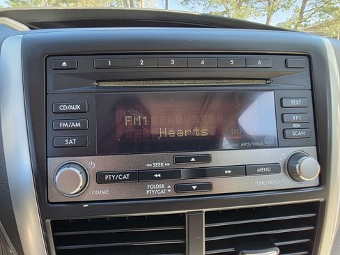 Used 2010 Subaru Forester 2.5X Premium w/ Popular Equipment Group 1A AWD/4WD image 25