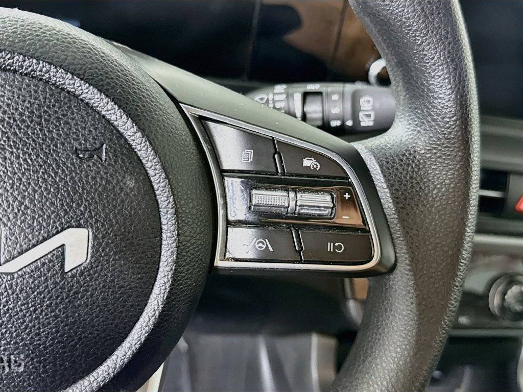 Used 2026 Kia Seltos LX FWD image 21