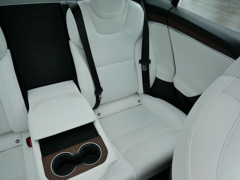 Used 2022 Tesla Model S AWD/4WD image 14