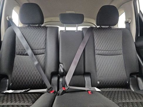 Used 2019 Nissan Rogue SV FWD image 13