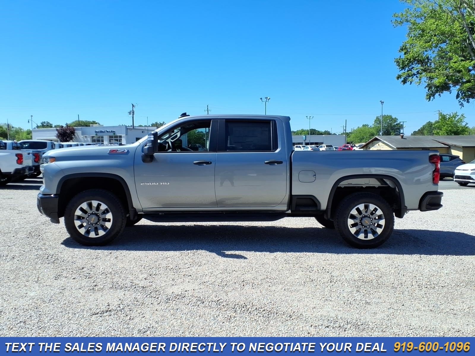 New 2026 Chevrolet Silverado 2500 Custom w/ Custom Value Package AWD/4WD image 4