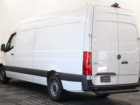 New 2023 Mercedes-Benz Sprinter 2500 image 7