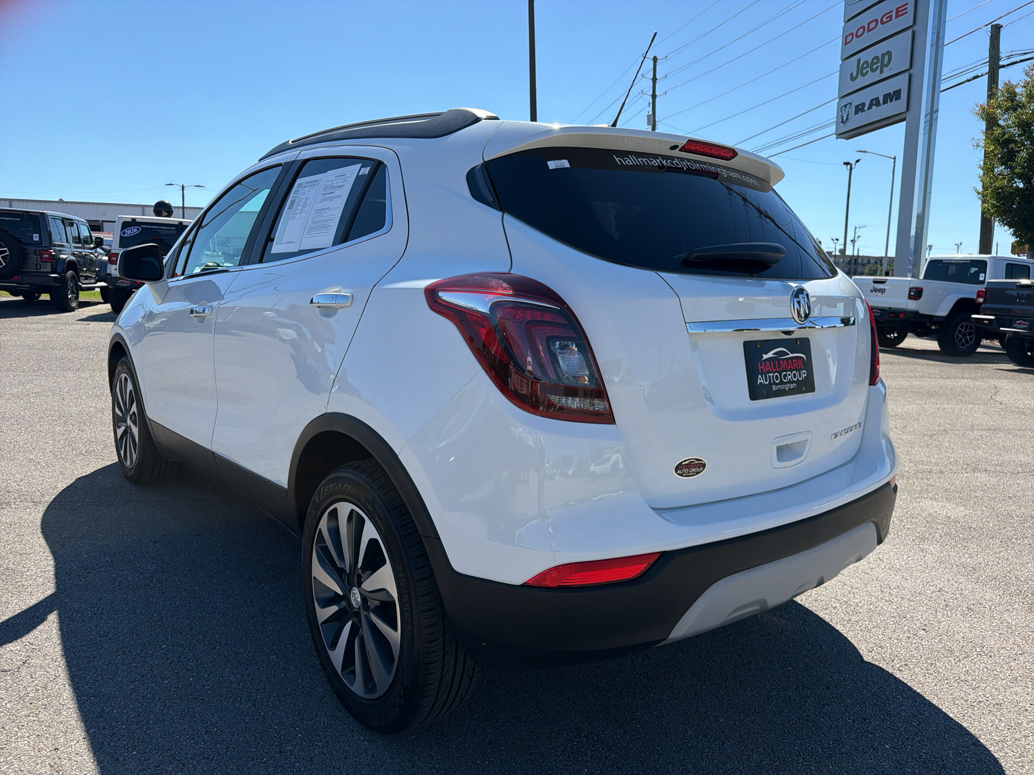 Used 2021 Buick Encore Preferred FWD image 9