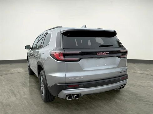 Used 2025 GMC Acadia Elevation image 8