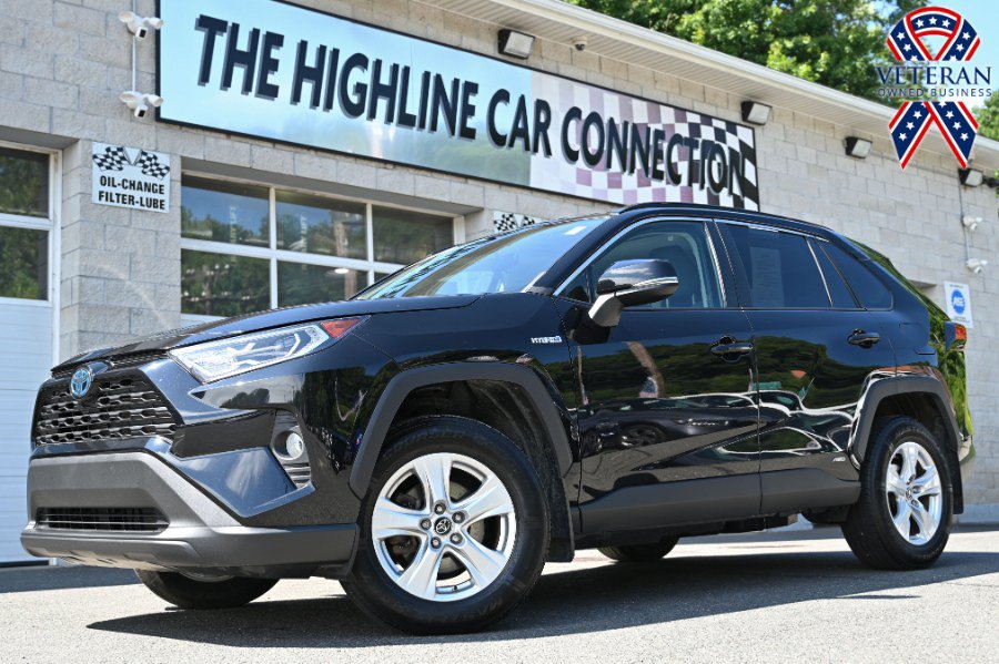 Used 2019 Toyota RAV4 XLE AWD/4WD image 1