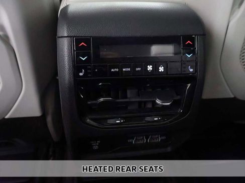 Used 2022 Jeep Grand Cherokee L Overland w/ Advanced Protech Group III image 11