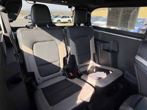 Used 2024 Ford Bronco Big Bend image 33