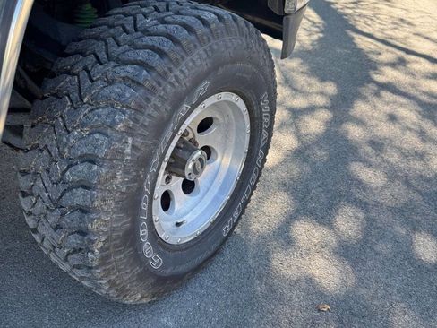 Used 1992 Toyota Pickup Deluxe image 12