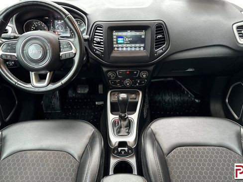 Used 2019 Jeep Compass Latitude image 15