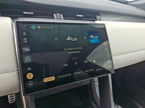 New 2025 Land Rover Discovery Sport Dynamic SE AWD/4WD image 15