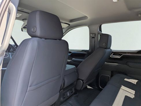 New 2026 GMC Sierra 1500 Elevation image 13
