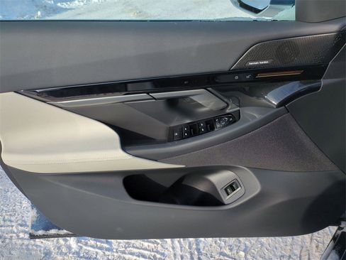 New 2026 BMW 530i xDrive xDrive w/ Premium Package image 10