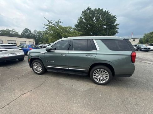 Used 2023 GMC Yukon Denali AWD/4WD image 6