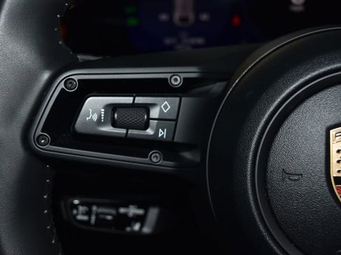 Used 2024 Porsche Macan 4 Electric image 10