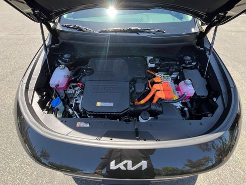 Used 2026 Kia Niro LX FWD image 30