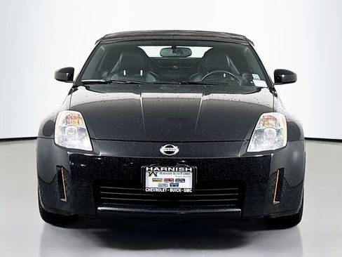 Used 2005 Nissan 350Z Touring image 2