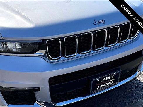 Used 2021 Jeep Grand Cherokee L Limited AWD/4WD image 32