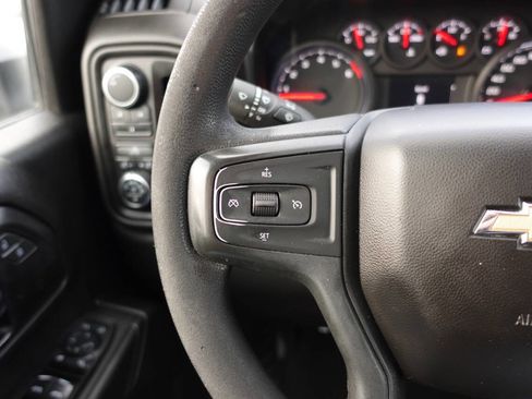 Used 2022 Chevrolet Silverado 2500 Custom w/ Custom Value Package image 39