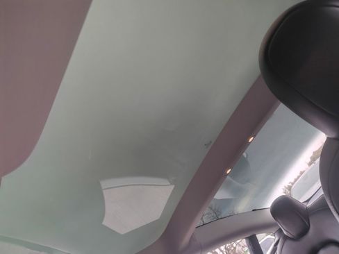 Used 2023 Tesla Model 3 Standard Range image 6